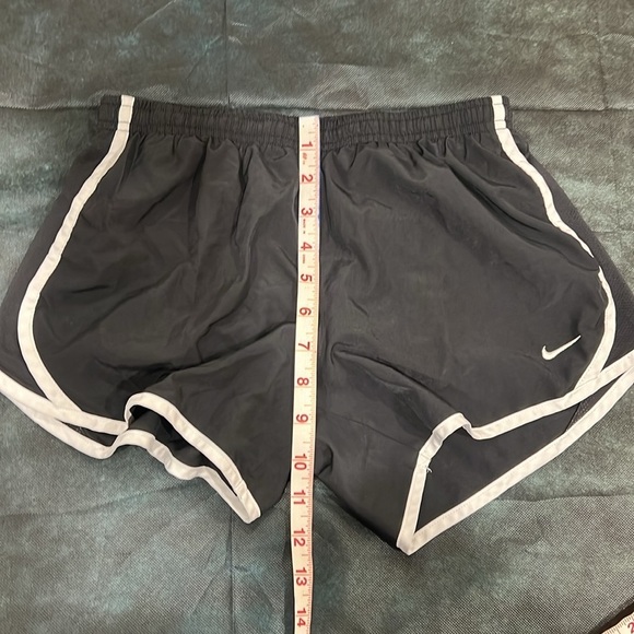 🔥Nike Women's Black Running Shorts🔥 - Picture 4 of 6